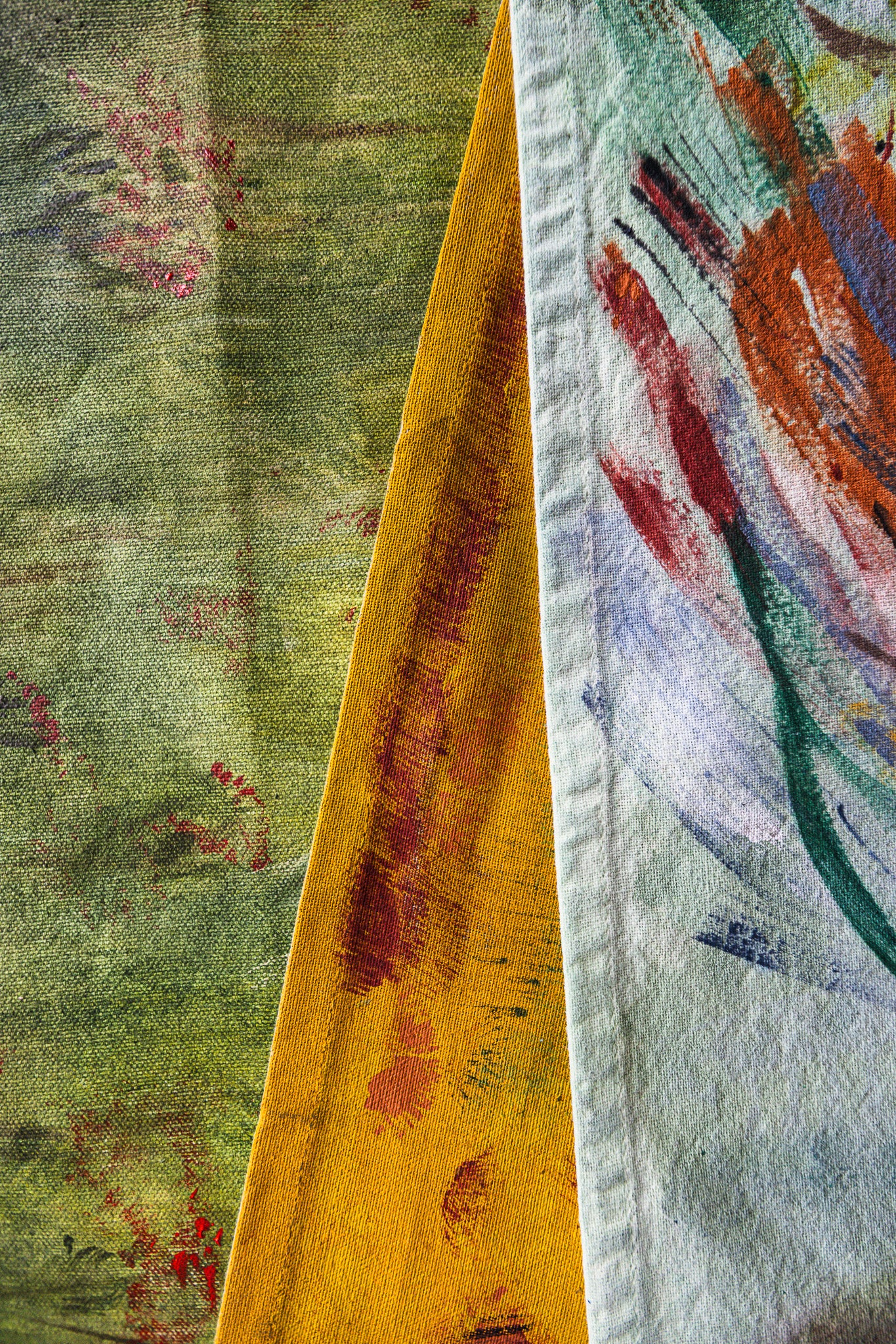 Hand-painted canvas cloth